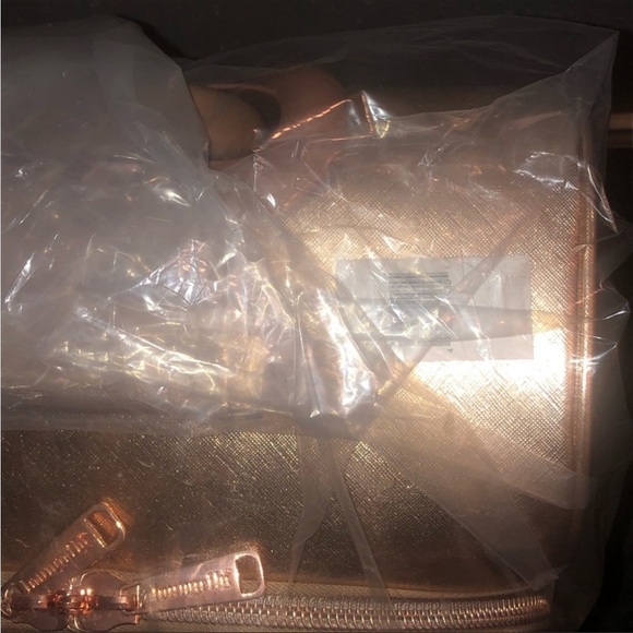 Minnie Mouse Rolling Luggage by Loungefly – Briar Rose Gold - Picture 8 of 8